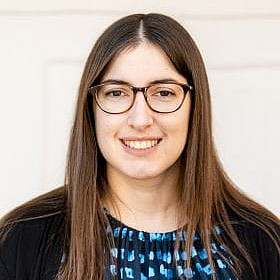 Laura Hennefield '05