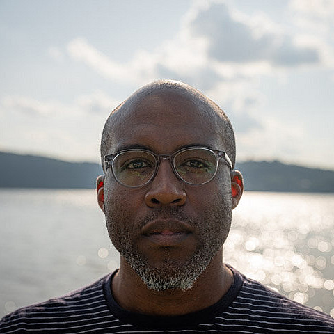 Kris Graves '04 (Photo: Walter Stewart)